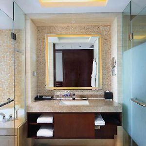 Deluxe Twin Beds Room